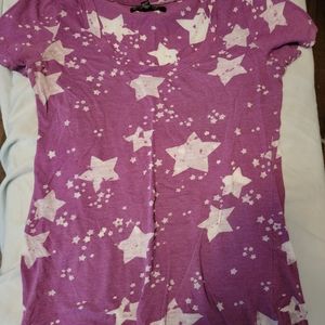 Women's short sleeve v-neck shirt with stars